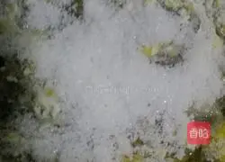 Illustration of how to make bean dregs cake 6