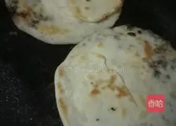 Illustration of home-style minced pork pancake with chopped green onion 5