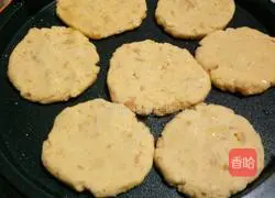 Illustration of how to make sweet potato cakes 6