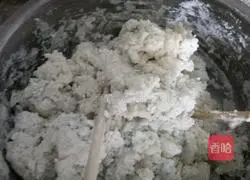 Illustration of how to make scallion pancakes 3