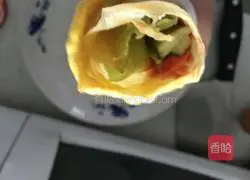 Illustration of how to make hand-caught egg burritos 8