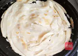 Illustration of how to make hand-shredded pancake 9