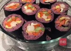 Illustration of how to make prawn sushi 10