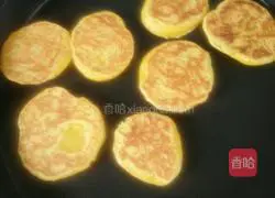 Illustration of how to make pumpkin cake 3