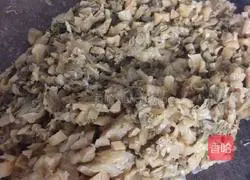 Illustration of how to make steamed meatloaf with pickled vegetables 3