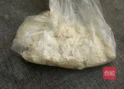 Illustration of how to make minced meat and tofu pancakes 2