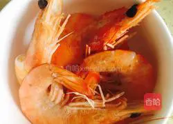 Illustration of how to make shrimp sushi 2