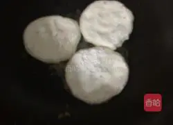 Illustration of how to make raisin glutinous rice cakes 6