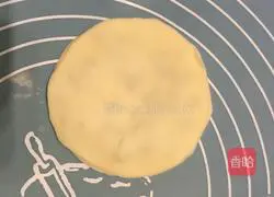 Illustration of how to make scallion pancake (dumpling skin version) 8