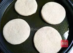 Illustration of how to make buckwheat brown sugar dough cake 14