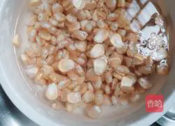 Illustration of making glutinous rice tortillas 2