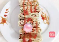 Illustration of making homemade Thousand Layer Meat Pie 11