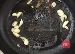 Illustration of how to make Hunan fried eggplant cake 8