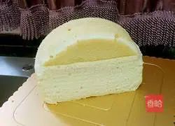 French buttercream Illustration of how to make frosted cake 1