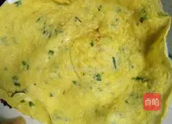 Illustration of how to make egg and leek pancakes 5