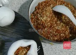 Illustration of making glutinous rice brown sugar cake 3