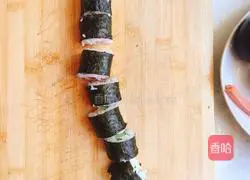 Illustration of how to make simple sushi 8