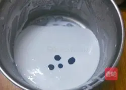 Strawberry Cream Cake Recipe Illustration 10