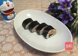 Illustration of how to make simple sushi at home 12