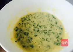 Illustration of how to make Korean egg and green onion pancake 4