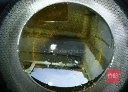 Illustration of how to make crispy corn pancakes 8