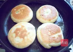 Illustration of making soy milk dregs and five-spice scallion pancake 9