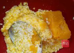 Pumpkin Illustration of how to make meat floss sushi 2