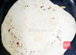 Illustration of how to make egg-filled pancakes with cabbage 12