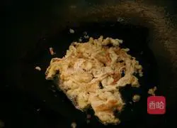 Illustration of how to make cabbage and egg fried pancakes 2