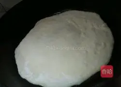 Illustration of how to make egg pancakes 3