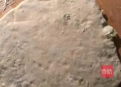 Black Illustration of how to make sesame and scallion pancakes 4