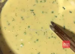 Illustration of how to make meat floss cake 2