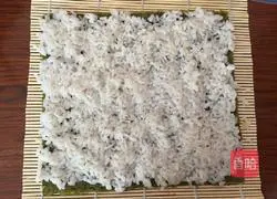 Illustration of how to make simple sushi 1