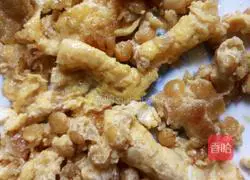 Illustration of how to make mashed beans and egg cake 5