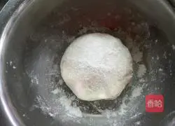 Illustration of how to make sesame cakes with oil residue 6