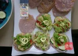 Red Cabbage Pancake Sandwich Recipe Illustration 4