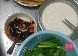 Illustration of how to make bean dregs pancakes 1