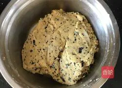 Illustration of how to make seaweed, meat floss and sesame cake 7