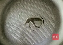 Illustration of how to make breakfast omelette 5