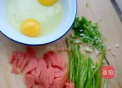 Illustration of how to make green pepper and egg pancakes 1