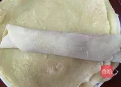 Illustration of how to make Beijing sauce chicken fillet burrito 13