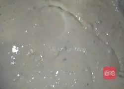 Illustration of how to make egg pancakes with shredded potatoes 4