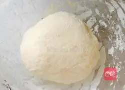 Illustration of how to make hot noodles with scallion pancakes 6