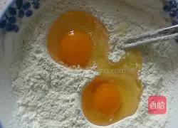 Golden Egg Pancake Recipe Illustration 2