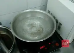 zhou Illustration of how to make flying pancakes 1