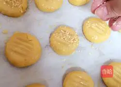 Illustration of how to make mini meat waffles 9