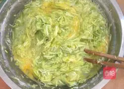 Illustration of how to make zucchini and egg tortillas 2 