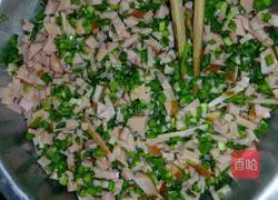 Illustration of how to make bacon and leek pancakes 2