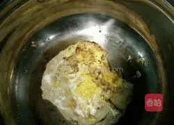 Illustration of how to make egg pancakes 4