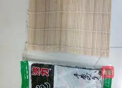 Nutritious five-color sushi recipe illustration 6